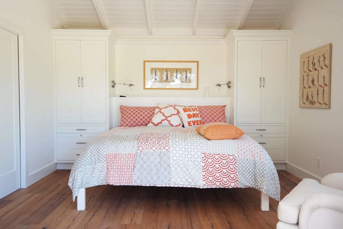 Маленькая спальня с интерьером скандинавский стиль